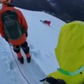 Planinara selfi koštao života! Saputnici posmatrali kako pada u ponor (video)