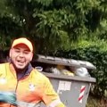 Radnik "Gradske čistoće", pored kontejnera, uradio nešto što niko ni u ludilu nije očekivao, pa postao hit na mrežama: "Brat…