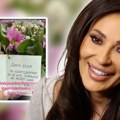Ceci stigao veliki buket cveća! Folk diva dobila i neobično pismo, reči su je raznežile - sve javno podelila