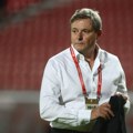 Делије опет отерале Пиксија: Бивши селектор сео у кафић код Маракане, па морао хитно да га напусти