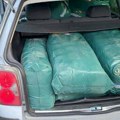 Uhapšena dvojica iz Osečine, u automobilu pronađeno 243 kilograma duvana: Oštetili budžet za više od dva miliona dinara
