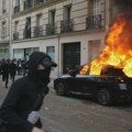 Države sve manje brinu o ljudima: Bivša ambasadorka Branka Latinović o sličnostima i razlikama protesta širom Evrope (VIDEO)…