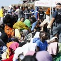 Smanjio se dolazak migranata na prepunjeno italijnsko ostrvo Lampeduzu, stanje teško