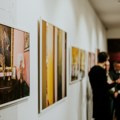 Foto priča o slikaru, jednom stanu u Barseloni i umetnosti: Izložba „Pastinski“ otvorena u „Servantesu“