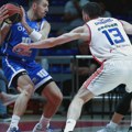 POLUVREME - Zvezdina odbrana katastrofalna, Spartak dao 51 poen!
