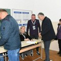 Zatvorena biračka mesta na Kosmetu, eljezi: Brojanje glasova za gradonačelnike večeras, sutra na red dolaze odbornici