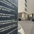 Tužilaštvo traži dve godine zatvora za mladića koji je kolima udario kolica sa bebom, pa pretukao oca deteta