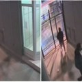 Novosađani, zaključavajte ulaz: Dvojica muškaraca haraju centrom grada! Tipuju stanove i zgrade, fotografišu kamere, s nekim…