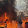 Nasilni antiimigrantski protesti protesti u Belfastu: Demonstranti palili kuće i automobile (FOTO)