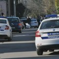 Drama u Sopotu: Amerikanac nasred ulice pretukao suprugu štapom, pa pobegao od meštana