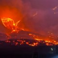 Etna peti dan izbacuje pepeo, aerodrom u Kataniji zatvoren za saobraćaj