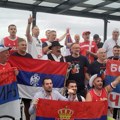 Ovo ima samo Srbija: Lula, nošnja, srpske zastave i najveći šou na krovu sveta VIDEO