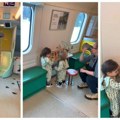 Zašto je Finska najsrećnija zemlja: Tata pokazao kako izgledaju igraonice za decu u javnom prevozu (VIDEO)