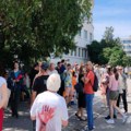 Građani izviždali Dejana Vuka Stankovića u Novom Sadu