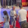 Vukovci iz Čačka odbili da se rukuju sa gradonačelnikom