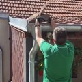 Zoo Planet spasio vetrušku i mladunče u centru Niša: Vlakna odbačenog džaka postala opasna zamka [FOTO+VIDEO]