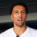Амерички кошаркаш потписао за Звезду и стигао у Београд! Дошао је директно из НБА и одмах са аеродрома послао јаку поруку…