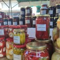 Vikend za pamćenje na pijacama Domaći ajvar, slatkiši i ručni radovi – evo šta vas sve čeka na Zelenom vencu i Zemunu 3. i 4…
