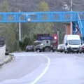 Sramna akcija: Kurtijevi specijalci uklonili pano „Ovo je Srbija“ u opštini Leposavić