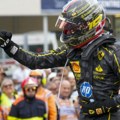 "Neverovatan osećaj!" Na kultnoj stazi Monca vozač Ferarija Šarl Lekler odneo trijumf u šampionatu Formule 1 i jedva dolazi…