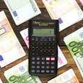 Srednji kurs dinara za evro danas 117,2085, za dolar 99,8964