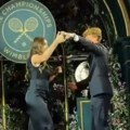 (VIDEO) Siner i Noskova se nisu proslavili na šampionskom balu