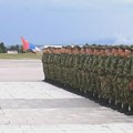 Zamenjen kontigent u Libanu, mirovnjaci u Nišu dočekani minutom ćutanja za poginulog vojnika