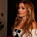 (Foto) Jelena Kostov u Beogradu živi u luks stanu Na Goliji izgradila drvenu kuću za beg od gradske vreve: "Ovo je moja oaza…