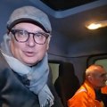 Ministar Vesić se javio iz kamiona: Sa Duškom krenuo u obilazak puteva nakon što je napadao sneg, evo kakvo je stanje