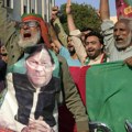 U Pakistanu policija nasilno razbila skupove pristalica bivšeg premijera