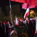Iranci slavili raketiranje Izraela: Hiljade ljudi izašlo na ulice zbog "kažnjavanja zakletog neprijatelja", uzvikivali parole…