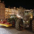 Traktori ispred Predsedništva: Performans poljoprivrednika nezadovoljnih izborom ministra