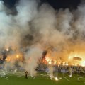 Grobari "zapalili" stadion u Pančevu - reagovali i vatrogasci VIDEO