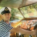 Kapetan "na belu lađu" postoji: Zove se Boban i sa vode turistima pokazuje lepote "srpske Svete Gore" FOTO