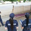 Пала ограда на дете у основној школи у Београду: Огласила се директорка, полицијски увиђај у току