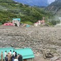Катастрофалне кише: Урушиле се зграде, много несталих ФОТО