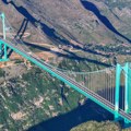 Skraćuje put sa 2 sata na 2 minuta: U Kini otvoren najviši most na svetu: Težak je kao tri Ajfelova tornja (foto, video)