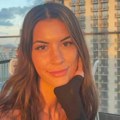 Смрт младе глумице (23) шокирала свет: Болест јој открили са 13, због чега је морала да користи инвалидска колица