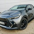 Testirali smo: Toyota C-HR 2.0 Hybrid (HEV) GR SPORT (FOTO)
