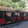 Beograd: Sa mosta Gazela uklonjen autobus koji je goreo, saobraćaj normalozovan