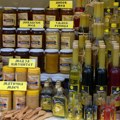 U centru Subotice danas su počeli tradicionalni, 29. Dani pčelarstva