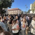Profesori i maturanti Gimnazije nastavljaju sa protestima (FOTO, VIDEO)