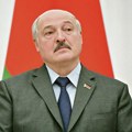 Telo mu krvari sa svih strana: Beloruski disident tvrdi da Moskva krije zdravstveno stanje Lukašenka doktori su nemoćni
