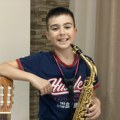 VIDEO Desetogodišnji Filip Marić muzičko čudo od deteta: Svira dva instrumenta, pobeđuje na takmičenjima a trenira i…