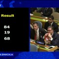 Pogledajte Vučićevu reakciju: Ovako je reagovao predsednik Srbije nakon glasanja - poljubio srpsku zastavu! (Foto)