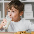 Temelj za budućnost: Kako mleko pomaže u razvoju mozga i tela vašeg deteta?