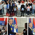 Pokrajina pomaže sportu: Najperspektivnijim mladim sportistima i trenerima u ap Vojvodini uručene stipendije