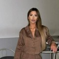 Ana Radulović potpuno promenila imidž nakon skandala sa Gastozom: Lepa voditeljka iznenadila novim izgledom