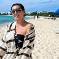 Pevačica (53) smršala po savetu Novaka Đokovića, godinama ne jede meso, a sad se skinula na Karibima: Pozira ful našminkana, a…