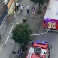 Veliki požar u širem centru Čačka: Vatrogasci na terenu
